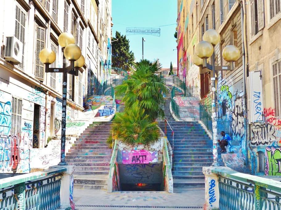 Studio Au Coeur De Marseille Luaran gambar